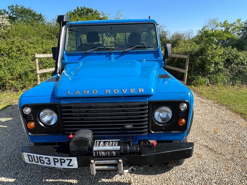LAND ROVER DEFENDER 110