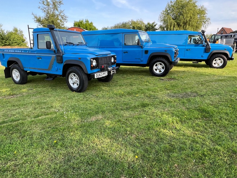 LAND ROVER DEFENDER 110